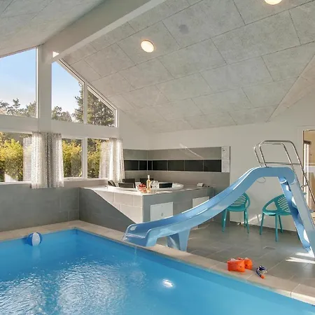 Seven-bedroom In Frederiksvark Dom wakacyjny *