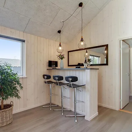 Seven-bedroom In Frederiksvark