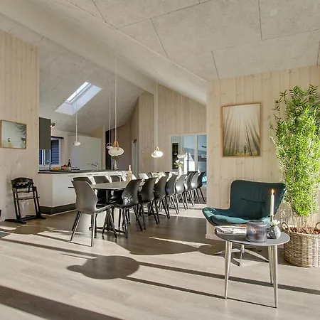 Dom wakacyjny Seven-bedroom In Frederiksvark