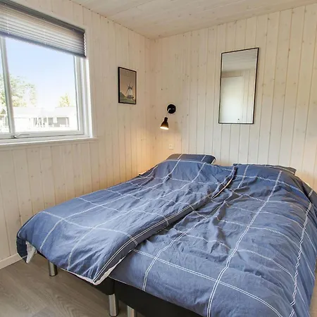 Dom wakacyjny Seven-bedroom In Frederiksvark Frederiksværk