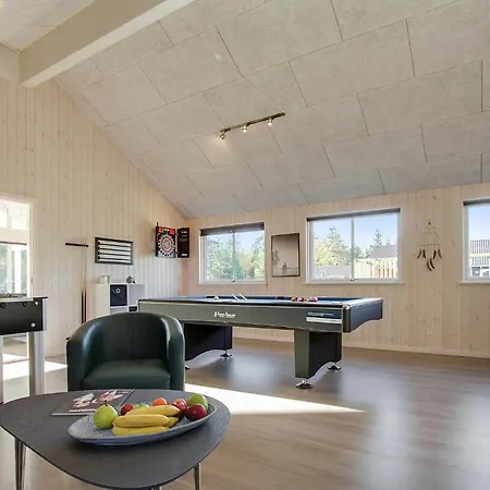 Seven-bedroom In Frederiksvark